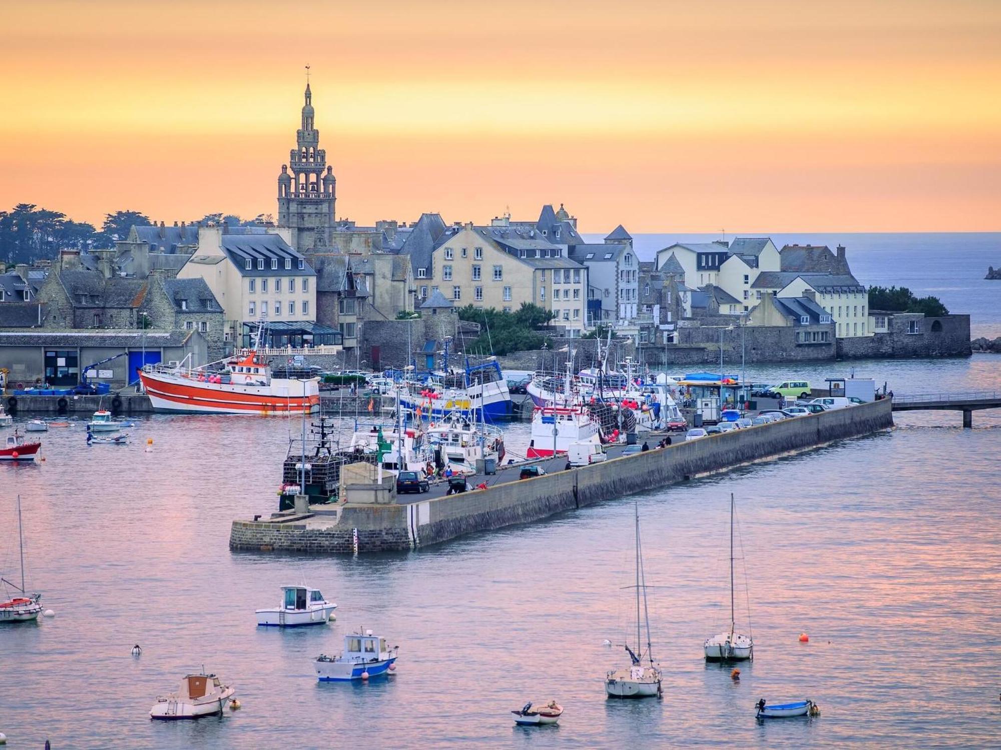 Beautiful Holiday Home In The Bay Of Morlaix Carantec Exterior foto